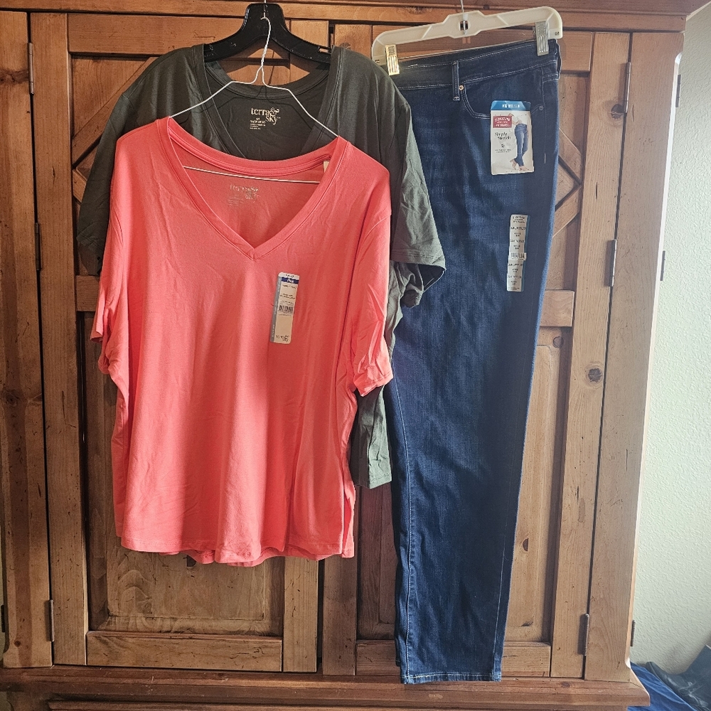 Levi Strauss Jeans And Terra & Sky Shirts Outfit NWT 24M/3X
